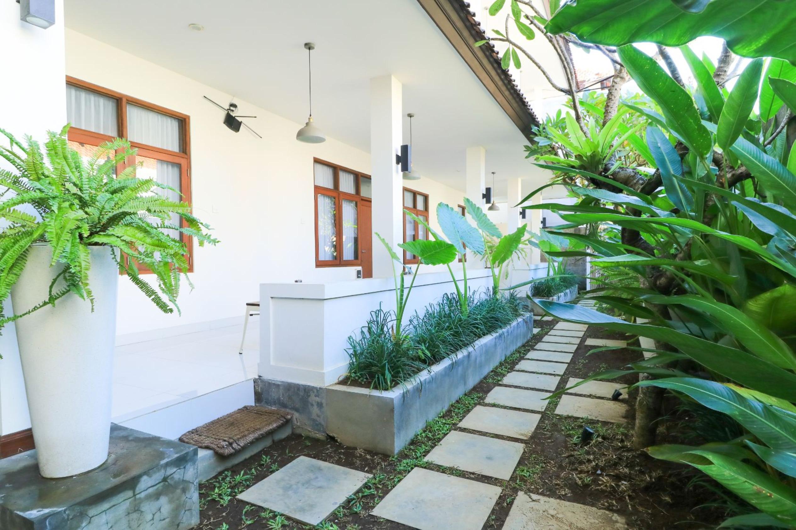 Kak Garden Inn Kuta Lombok Extérieur photo