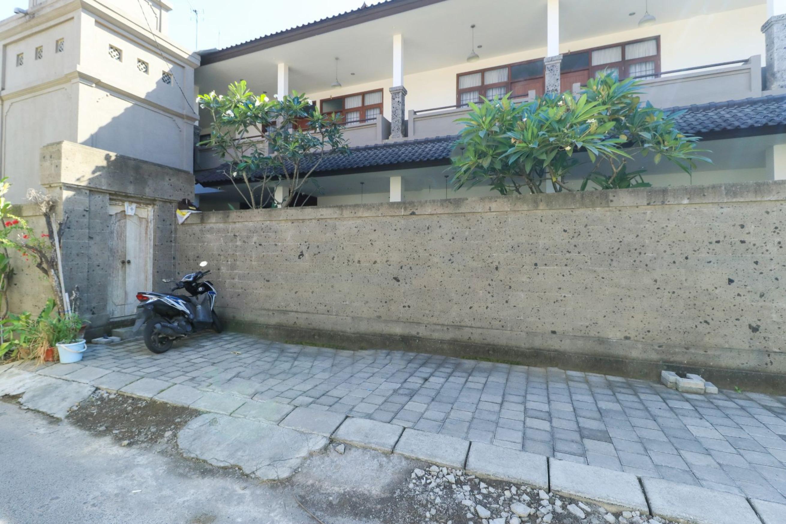Kak Garden Inn Kuta Lombok Extérieur photo